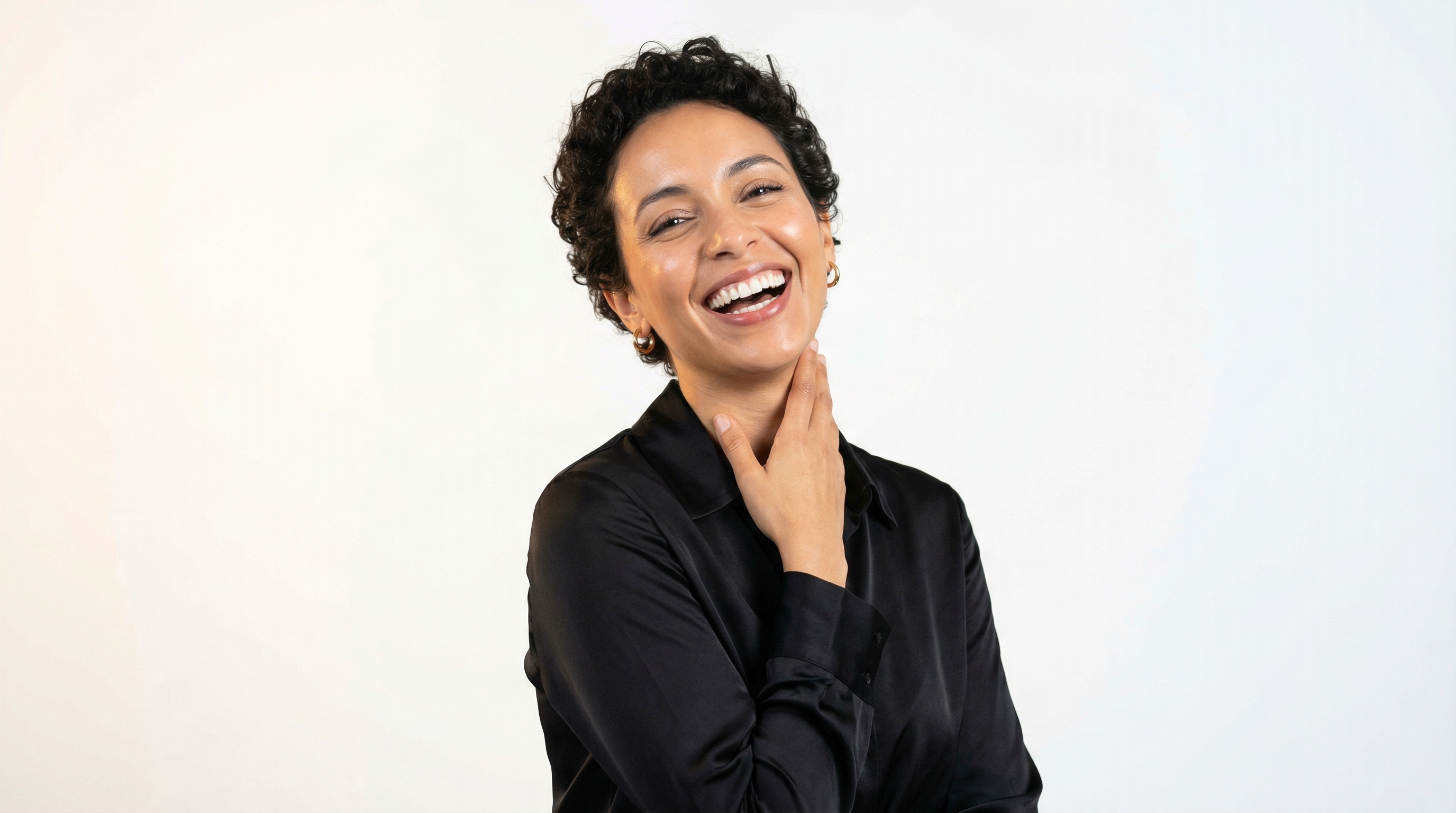 Patiente souriante au Cabinet dentaire majorelle dr sahnoun salma, Marrakech